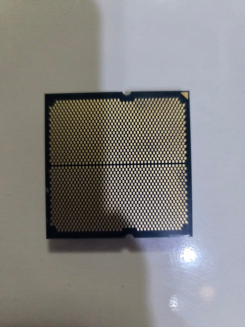 AMD Ryzen 5 8500G CPU 本体