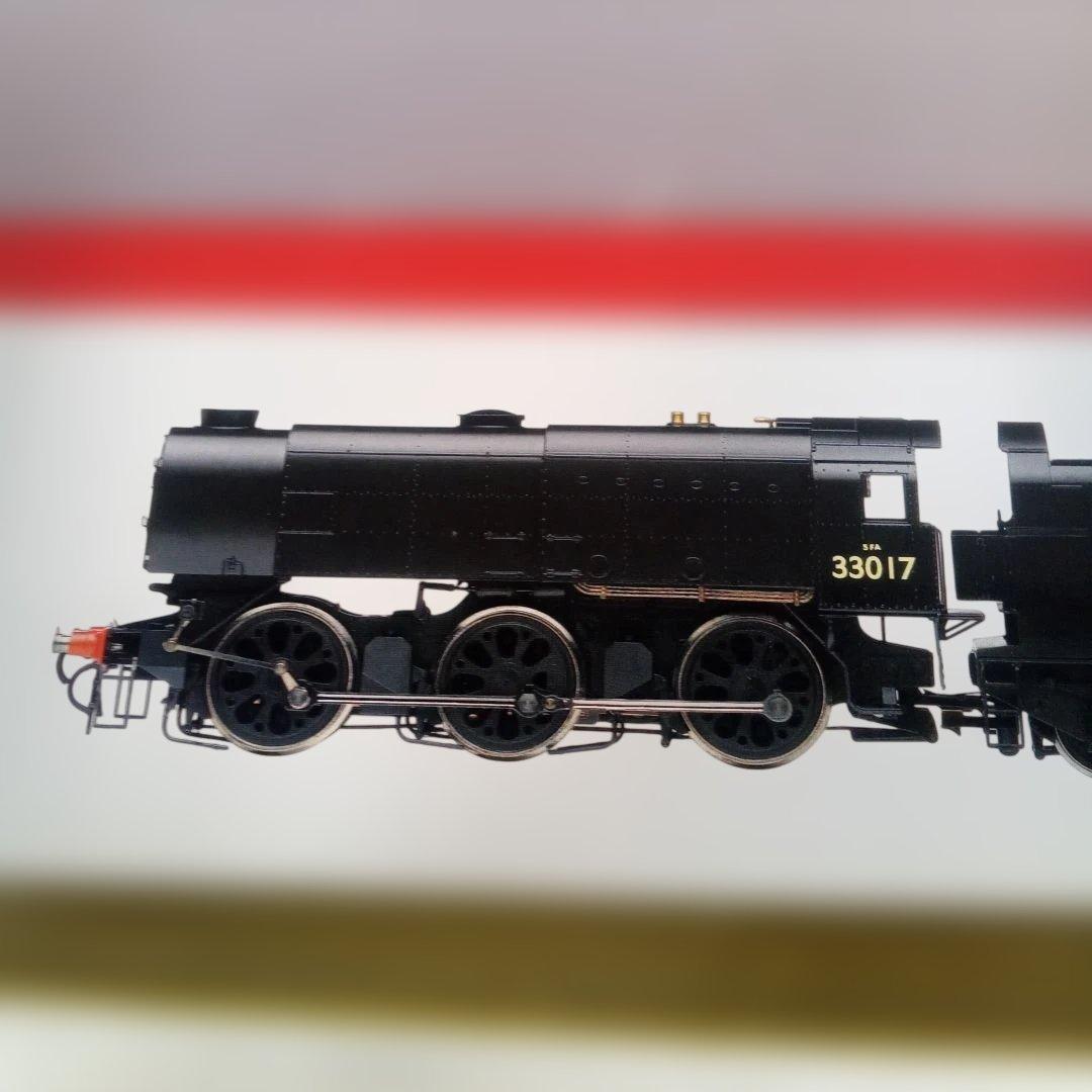 HORNBY R2355A Q1 0-6-0 蒸気機関車 　訳あり