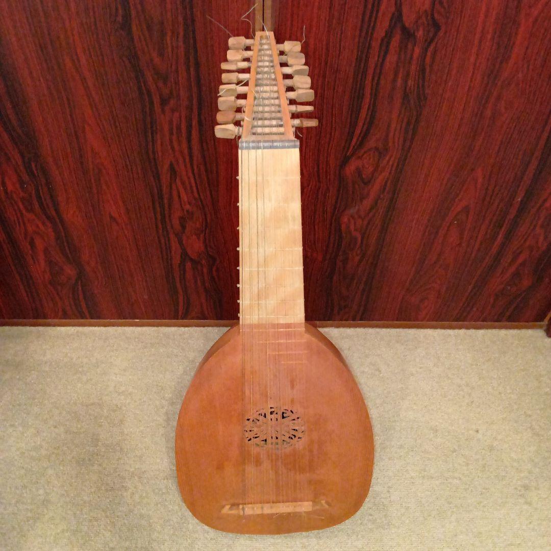 日本人による手作りリュート「8コース（15弦）」玉川上水【ロバハウス】にて購入