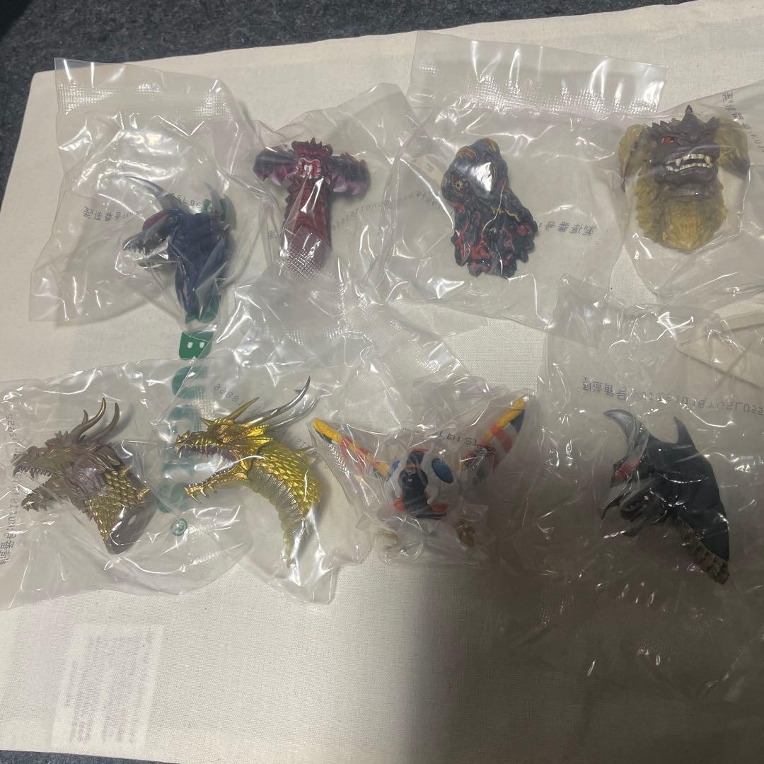 ゴジラヘッドフィギュアセット 15体