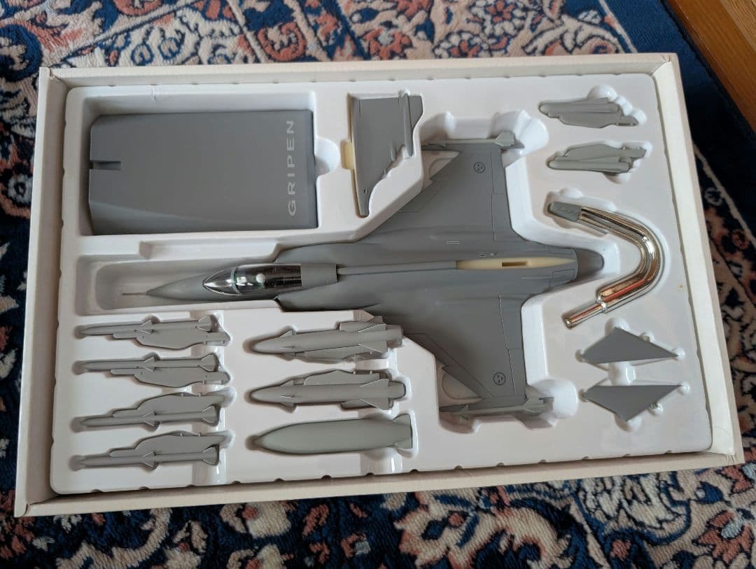 入手困難　1/48 サーブ グリペン