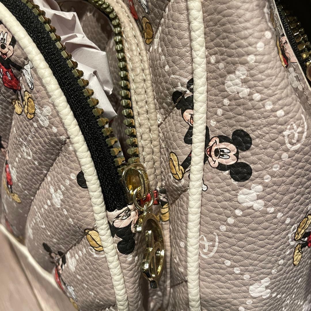 新品未使用 Paris購入 Disney ミッキー リュック ラウンジフライ