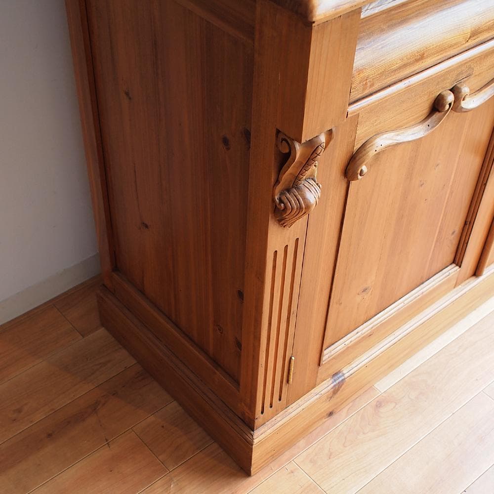 ビンテージ パイン材 カップボード 大型 キャビネット