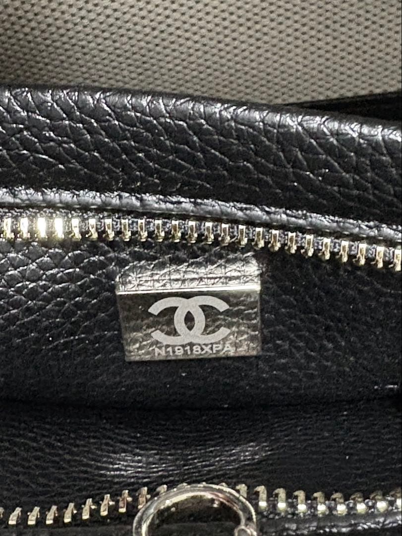 CHANEL 新作ノベルティショルダーバッグ