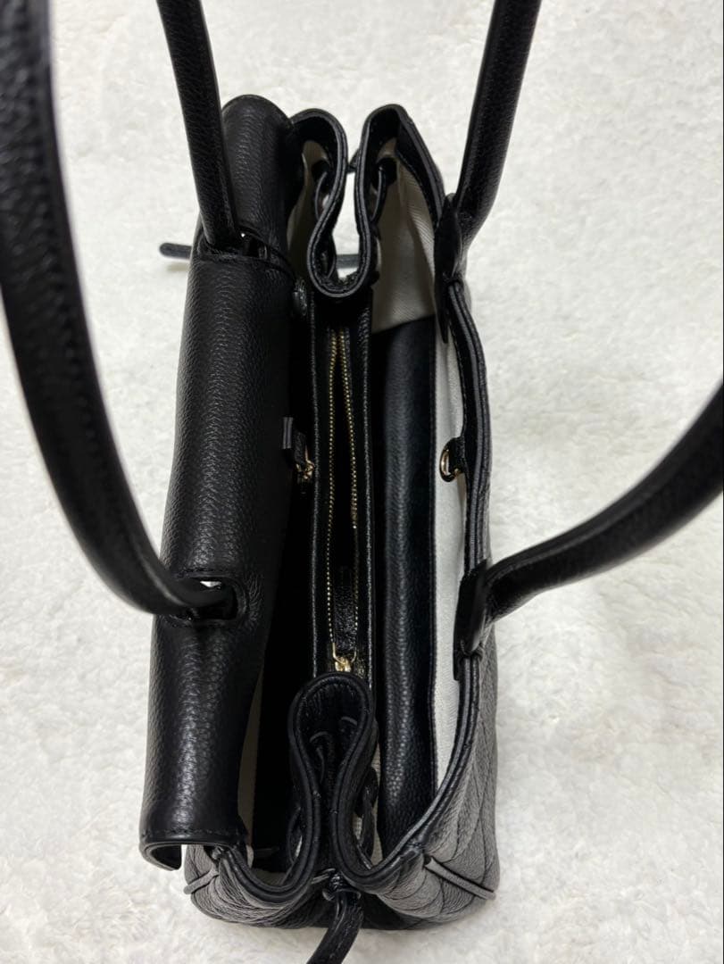 CHANEL 新作ノベルティショルダーバッグ