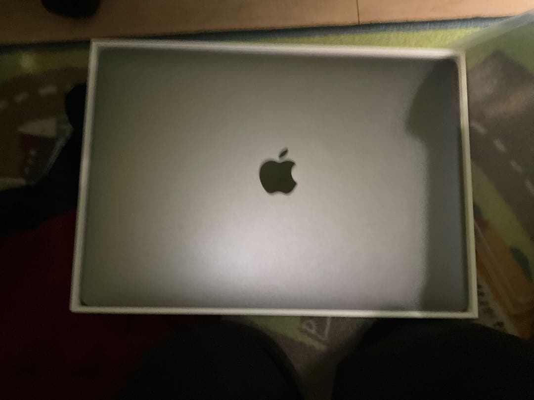 Apple MacBook 2018AIR 画面映らない