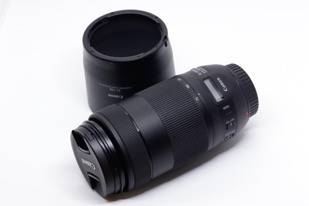 フード付き CANON EF70-300mm F4-5.6 IS II USM