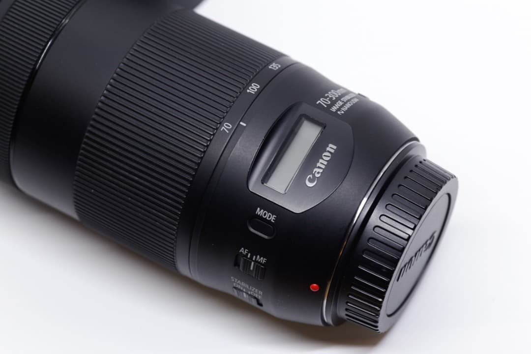 フード付き CANON EF70-300mm F4-5.6 IS II USM