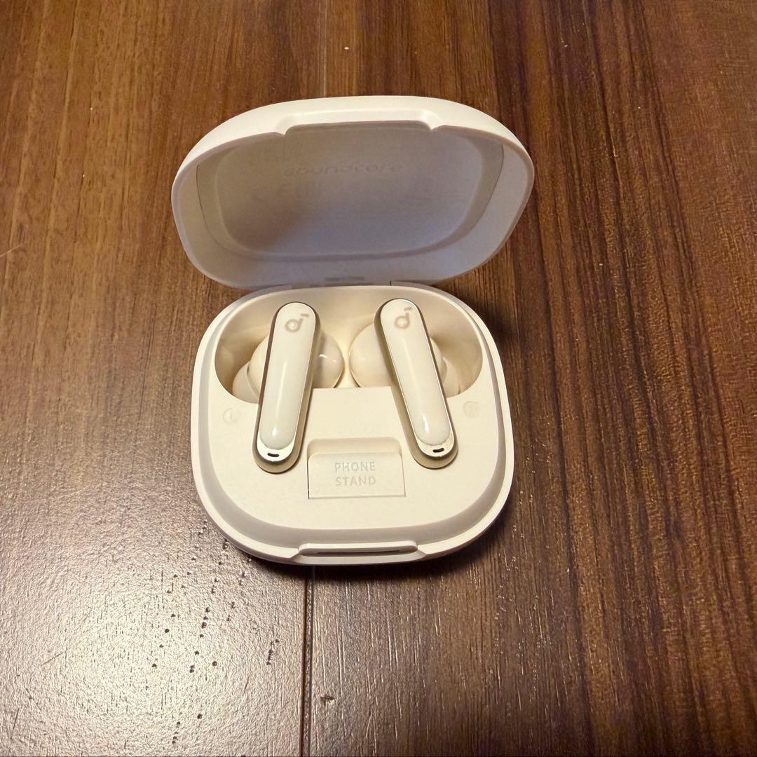 アンカー anker イヤホン Soundcore P40i