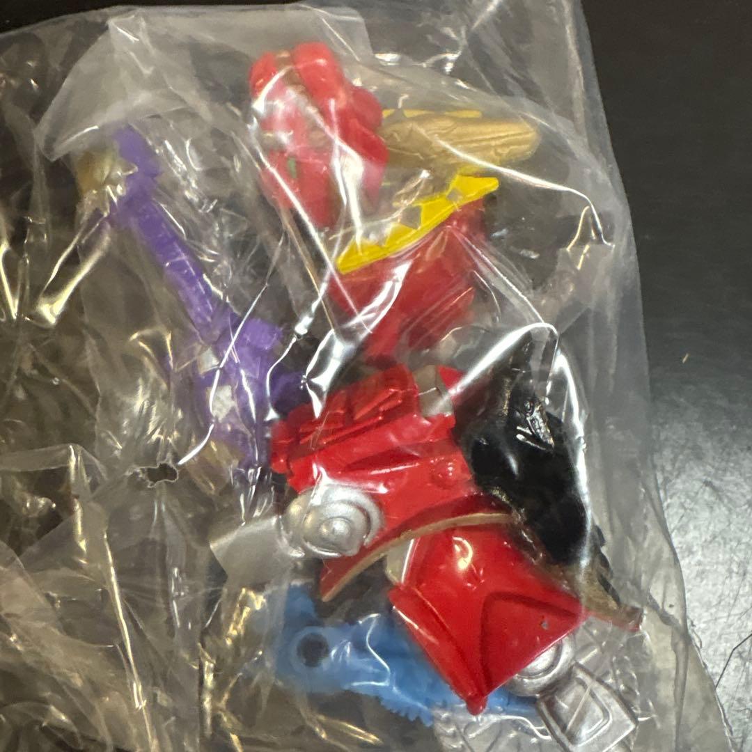 アバレンジャー フィギュアセット ロボだけでも数パターン プレミアフィギュア