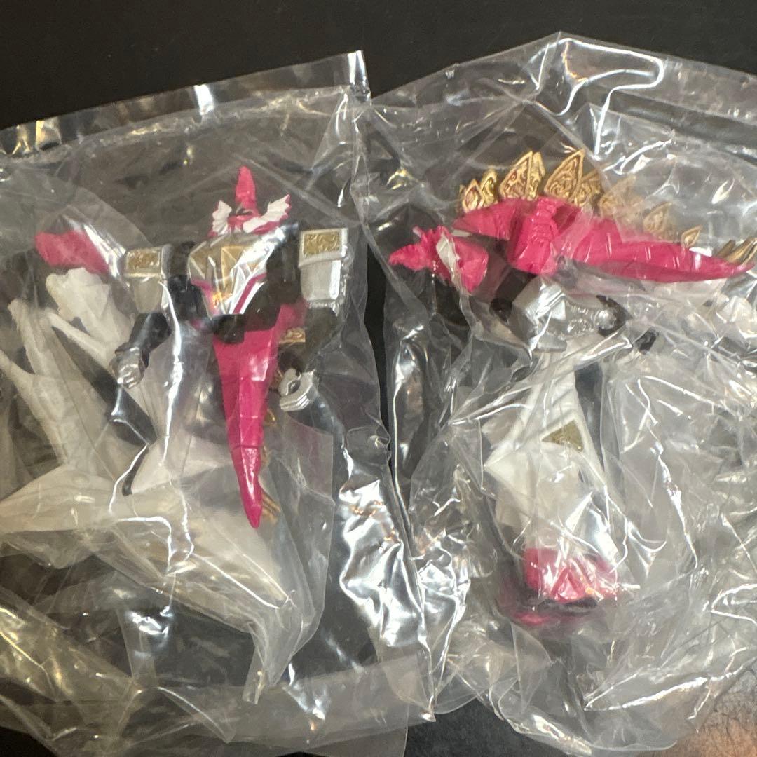 アバレンジャー フィギュアセット ロボだけでも数パターン プレミアフィギュア