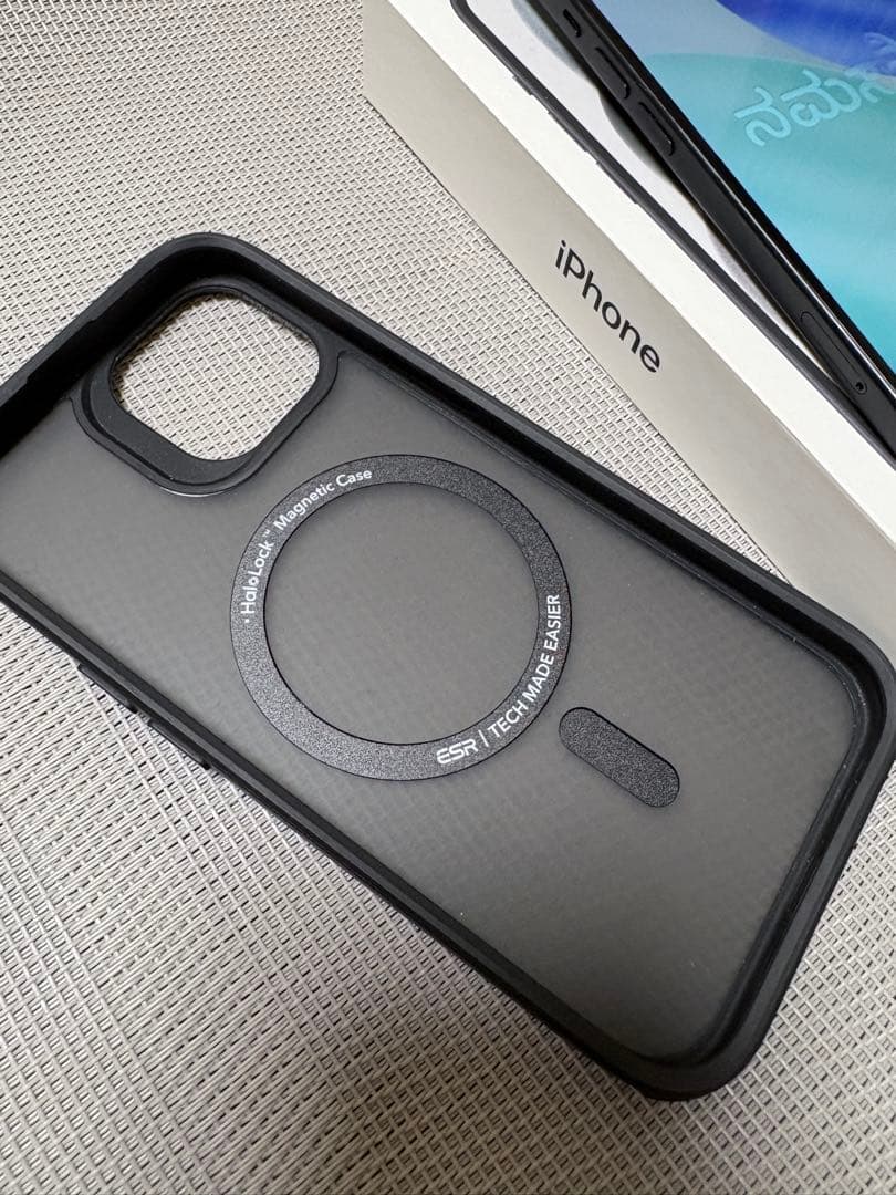 【バッテリー97%】iPhone15 128GB SIMフリー 黒 ＋ ケース