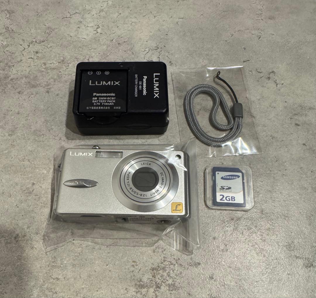 美品＊Panasonic LUMIX DMC-FX2
