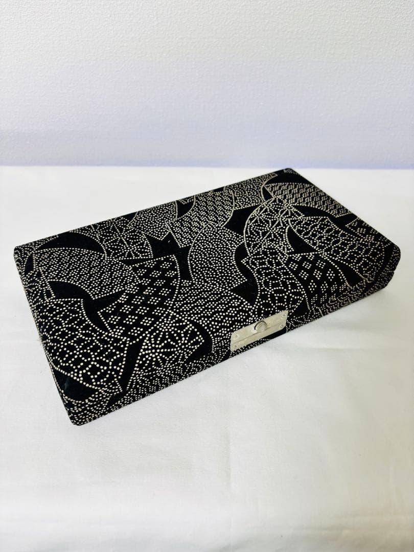 津軽三味線　太棹　紅木　綾杉胴