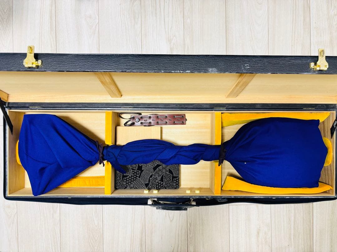 津軽三味線　太棹　紅木　綾杉胴