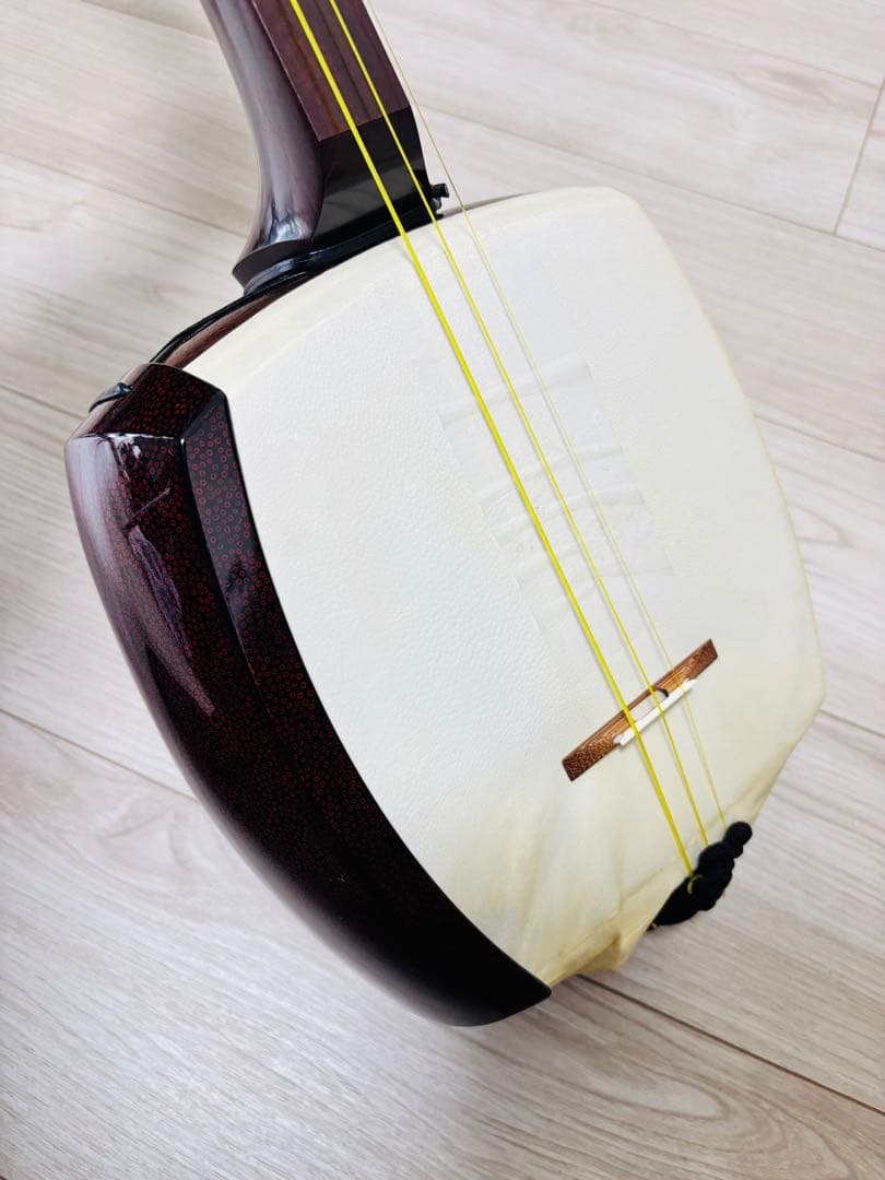 津軽三味線　太棹　紅木　綾杉胴