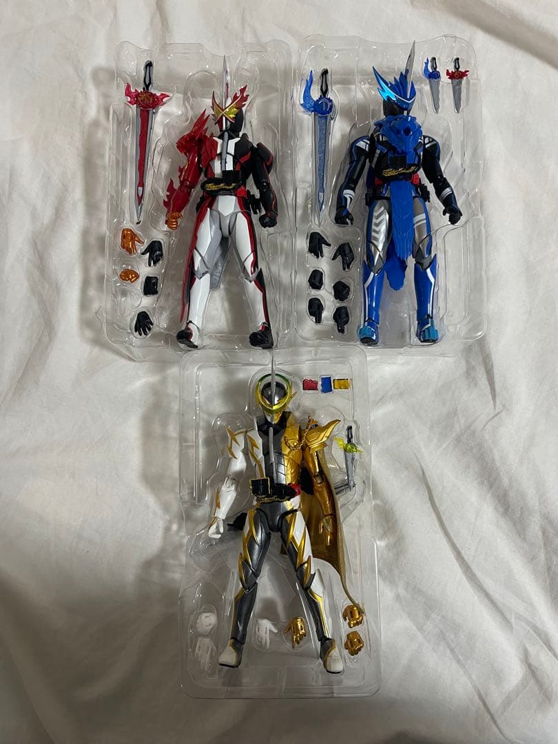 【一部破損あり】 フィギュアーツ 仮面ライダーセイバー ブレイズ エスパーダ
