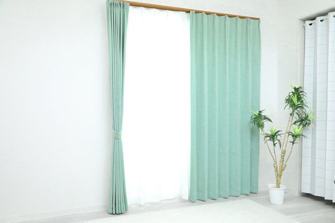 とも　1級遮光防炎　4枚　レース　4枚