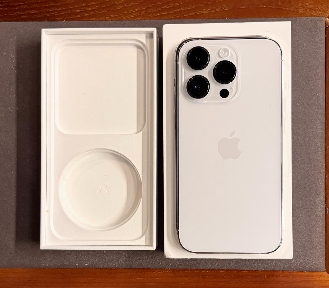 iPhone 14 Pro シルバー 1TB SIMフリー バッテリー100%