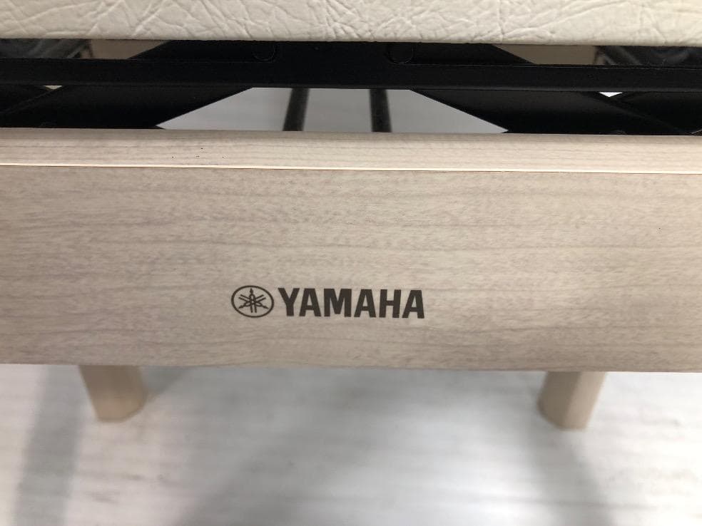 ※37042※YAMAHAピアノ椅子　BC-205WA　★送料無料