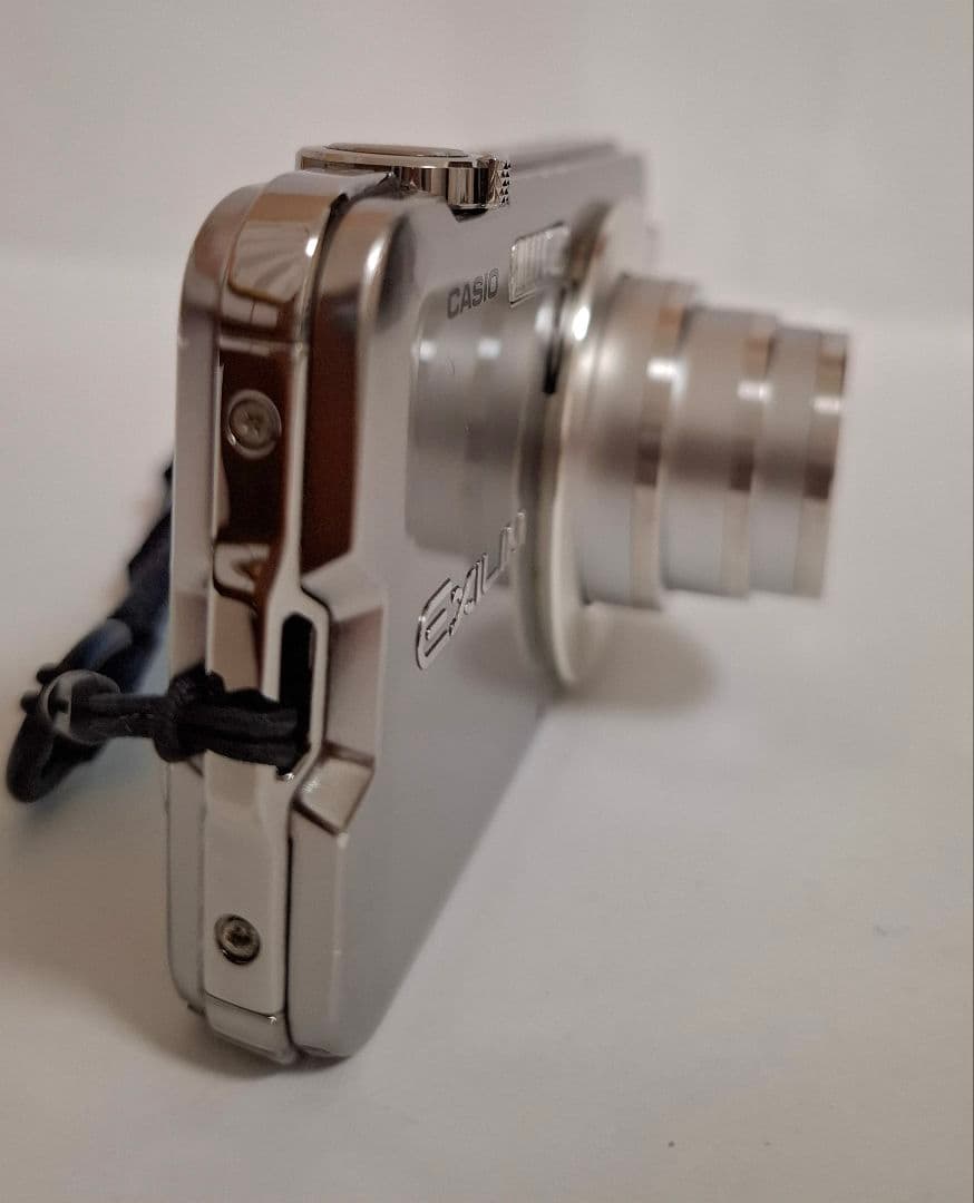 [美品]カシオ CASIO EXILIM EX-S10 デジタルカメラ