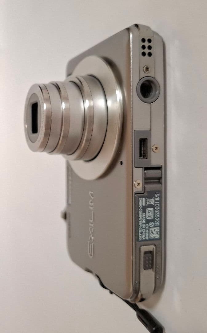 [美品]カシオ CASIO EXILIM EX-S10 デジタルカメラ