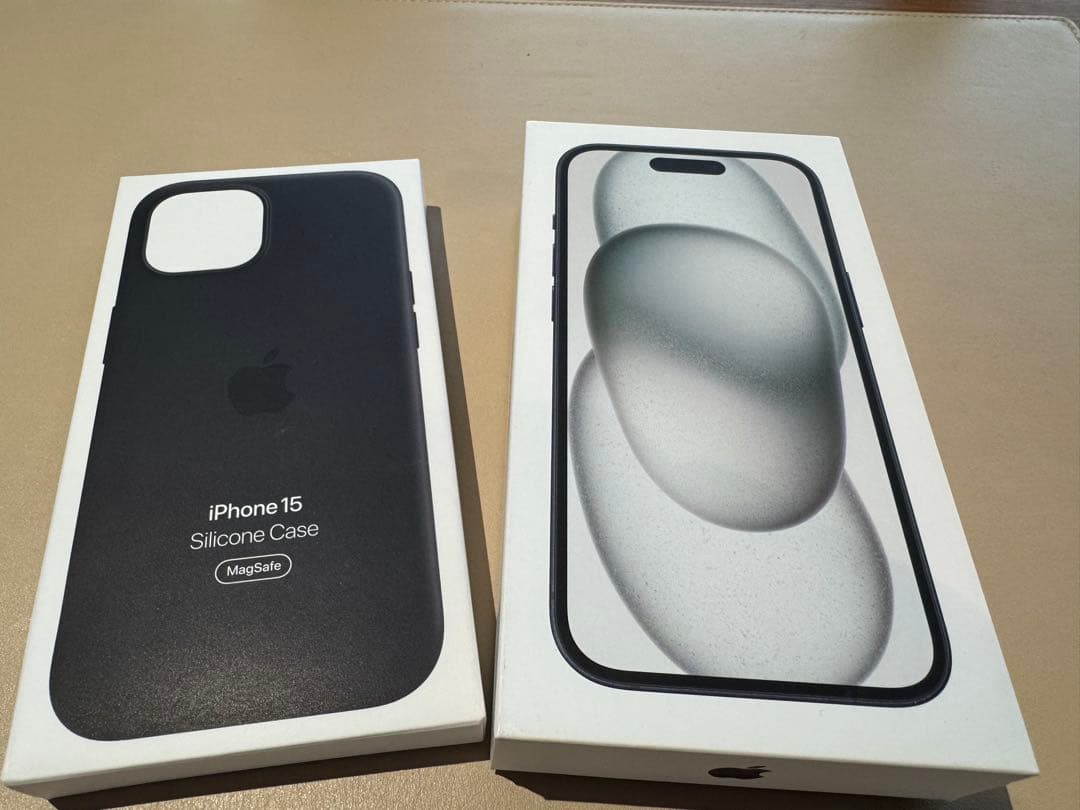 美品 iPhone 15 Black 256GB 97% 純正シリコンケース