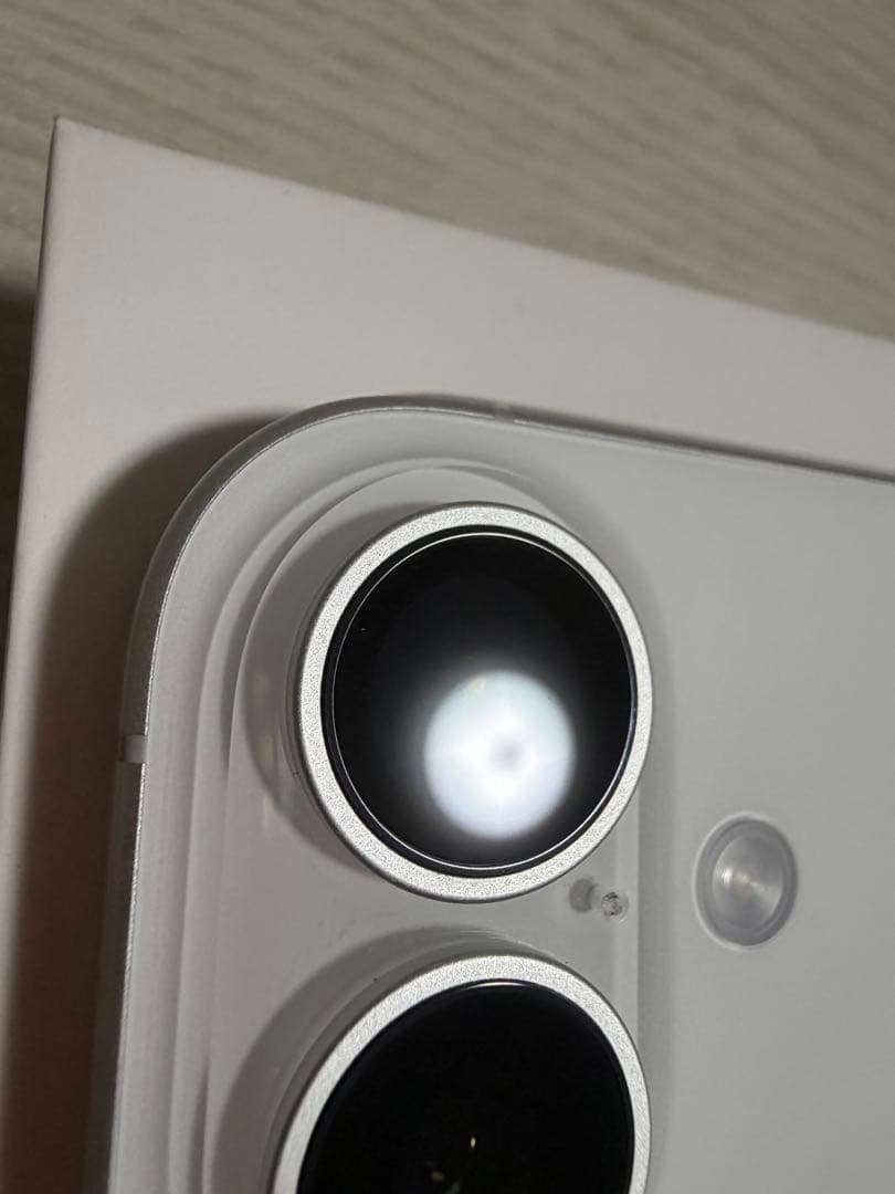 iPhone16 512GB ホワイト　SIMフリー