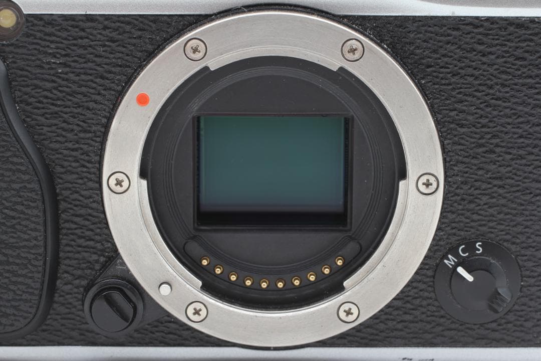 FUJIFILM X-E1 シルバー ミラーレスデジタルカメラ ボディ 訳あり