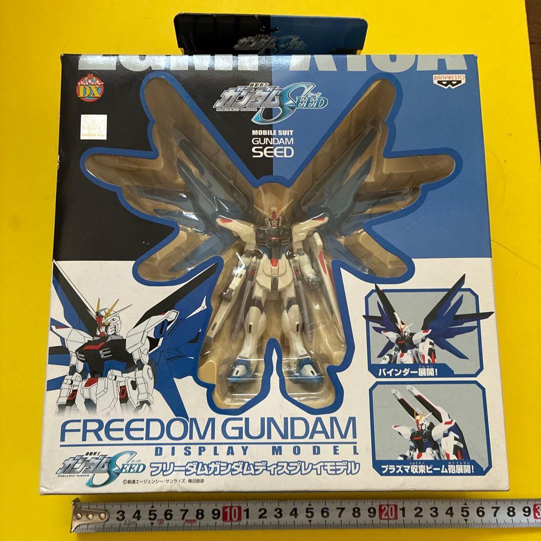 ね*ン様 フリーダムガンダム ディスプレイモデル　未開封　豪華おまけ付