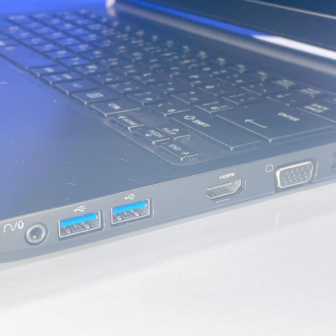 小型軽量で使いやすさ◎✨Win11✨快適SSD✨東芝カメラ付薄型ノートパソコン