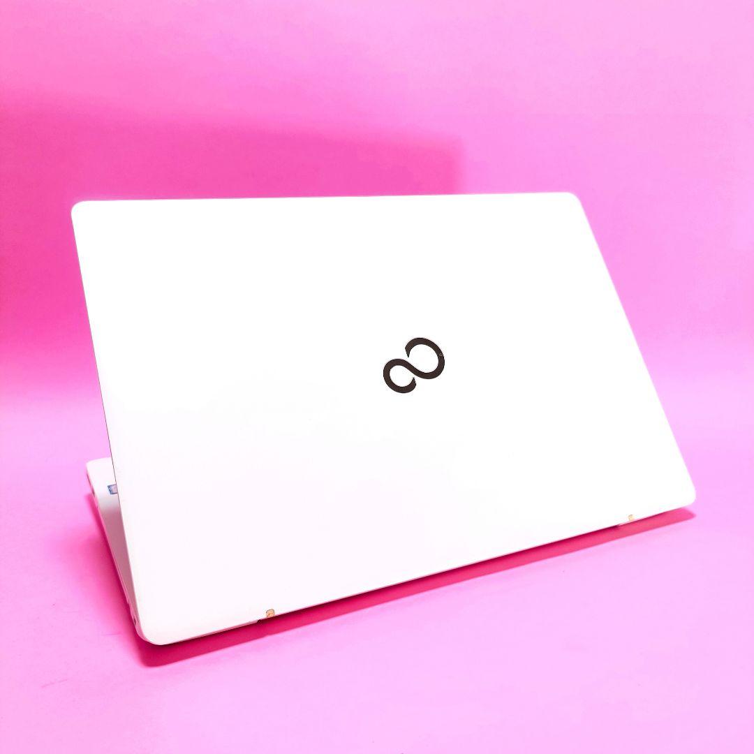 7世代✨i7✨SSD256✨オフィス✨カメラ付き白ノートパソコン✨設定済み