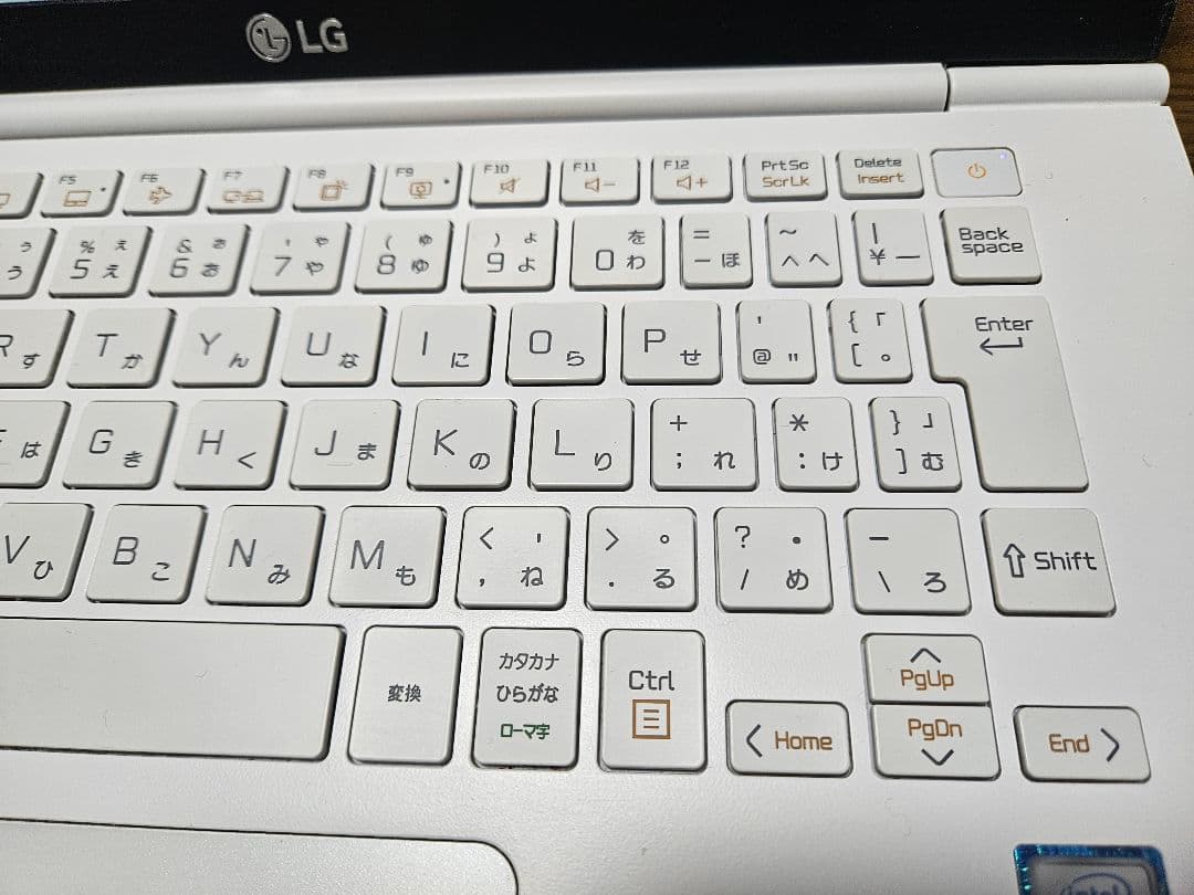 LG gram 14Z980-GA55J メモリー:16GB 重量:約995g