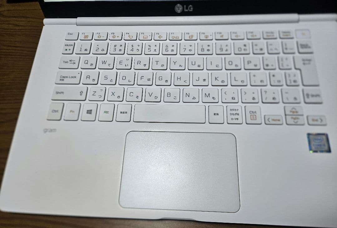 LG gram 14Z980-GA55J メモリー:16GB 重量:約995g