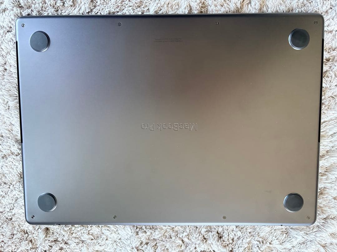 Apple MacBook Pro 14インチ M4 16GB SSD 1Tb