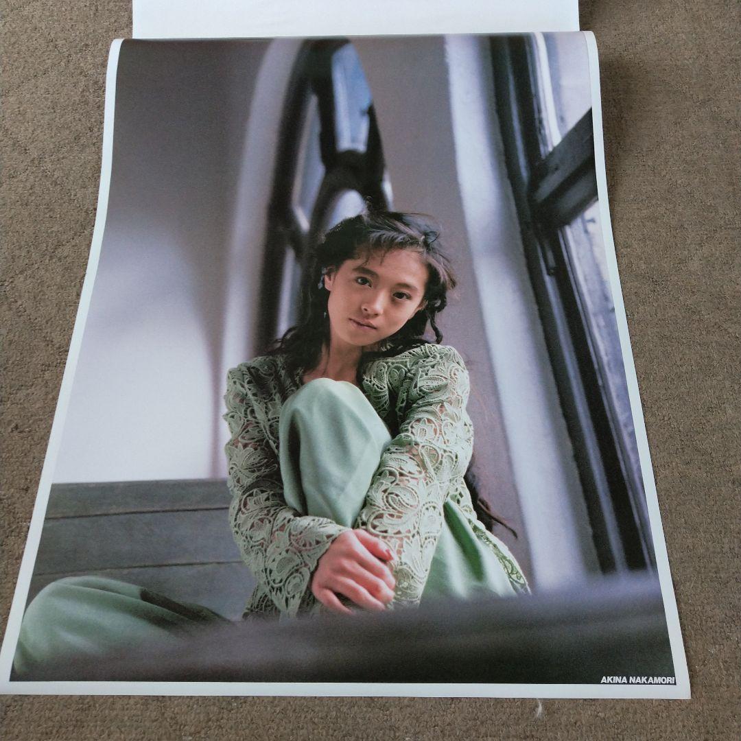 【未開封】中森明菜さん　大型カレンダー 1990