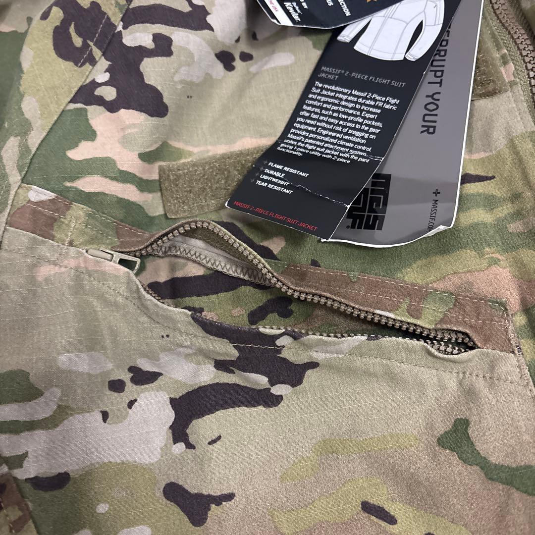 未使用品　米軍実物　MASSIF 2−PIECE FLIGHT SUIT JKT