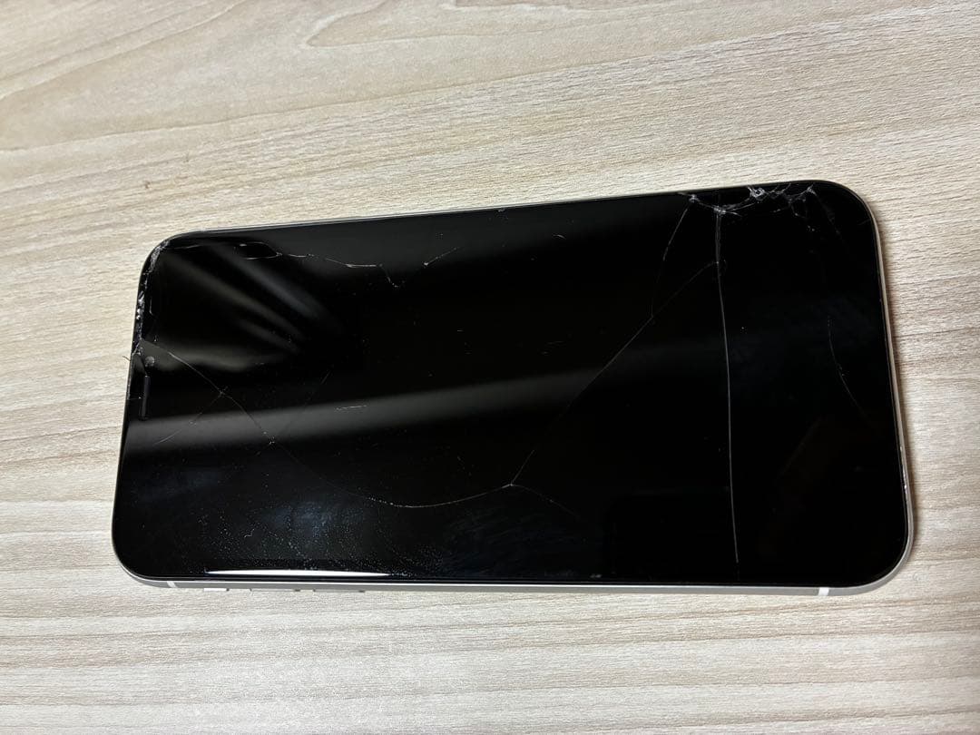 iPhoneXR ホワイト ジャンク品