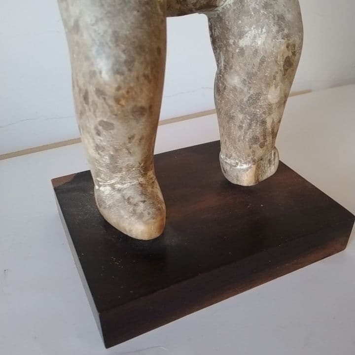 アフリカ　　木製人形型彫刻 ネックレス付き 　精霊　女性像