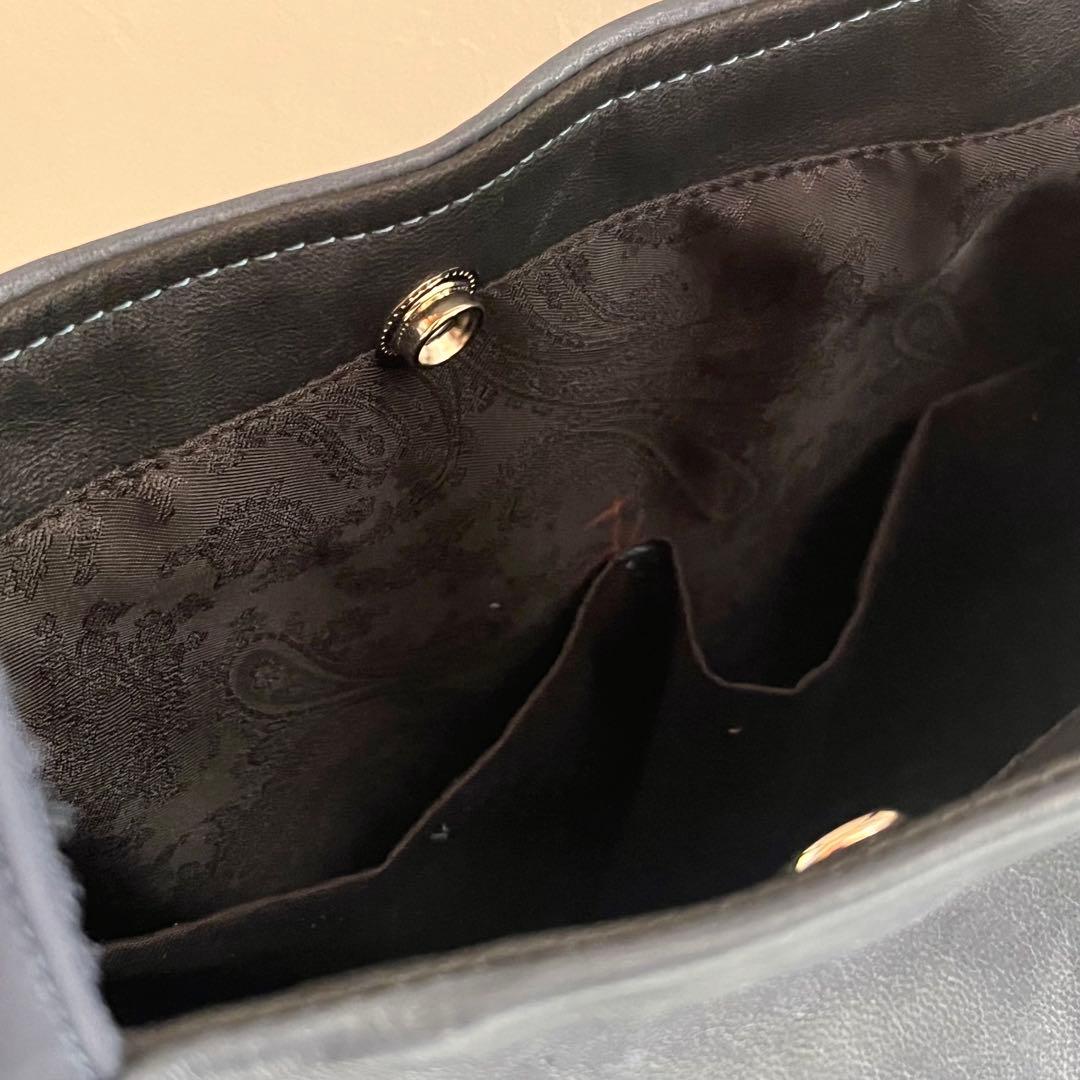 本革トートバッグ ネイビー×ホワイト　シンプル　男女兼用　手作り　ハンドメイド