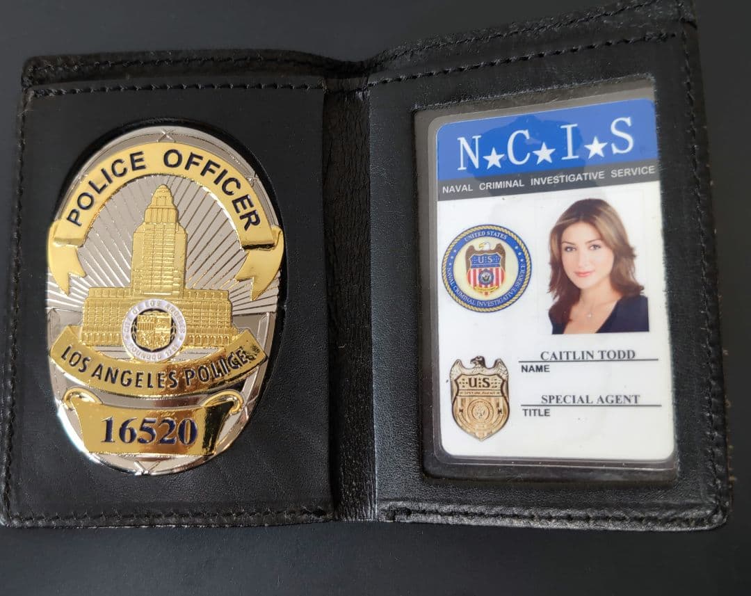 ロサンゼルス警察・NCISバッジ付きケースポリスバッジ