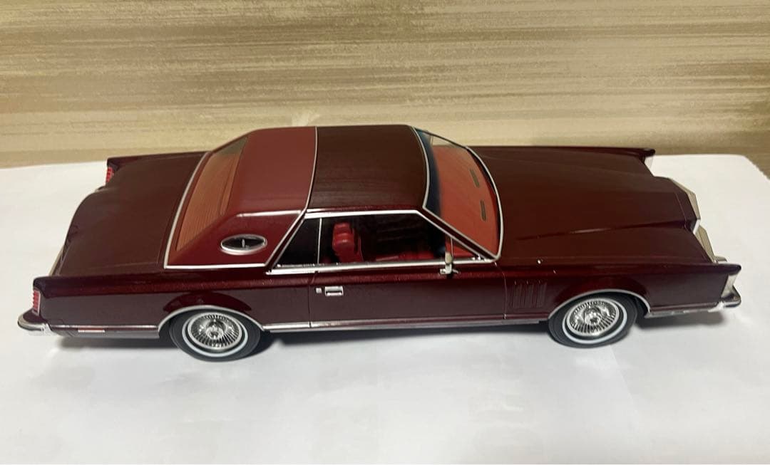 MCG 1/18 リンカーン コンチネンタル マークV