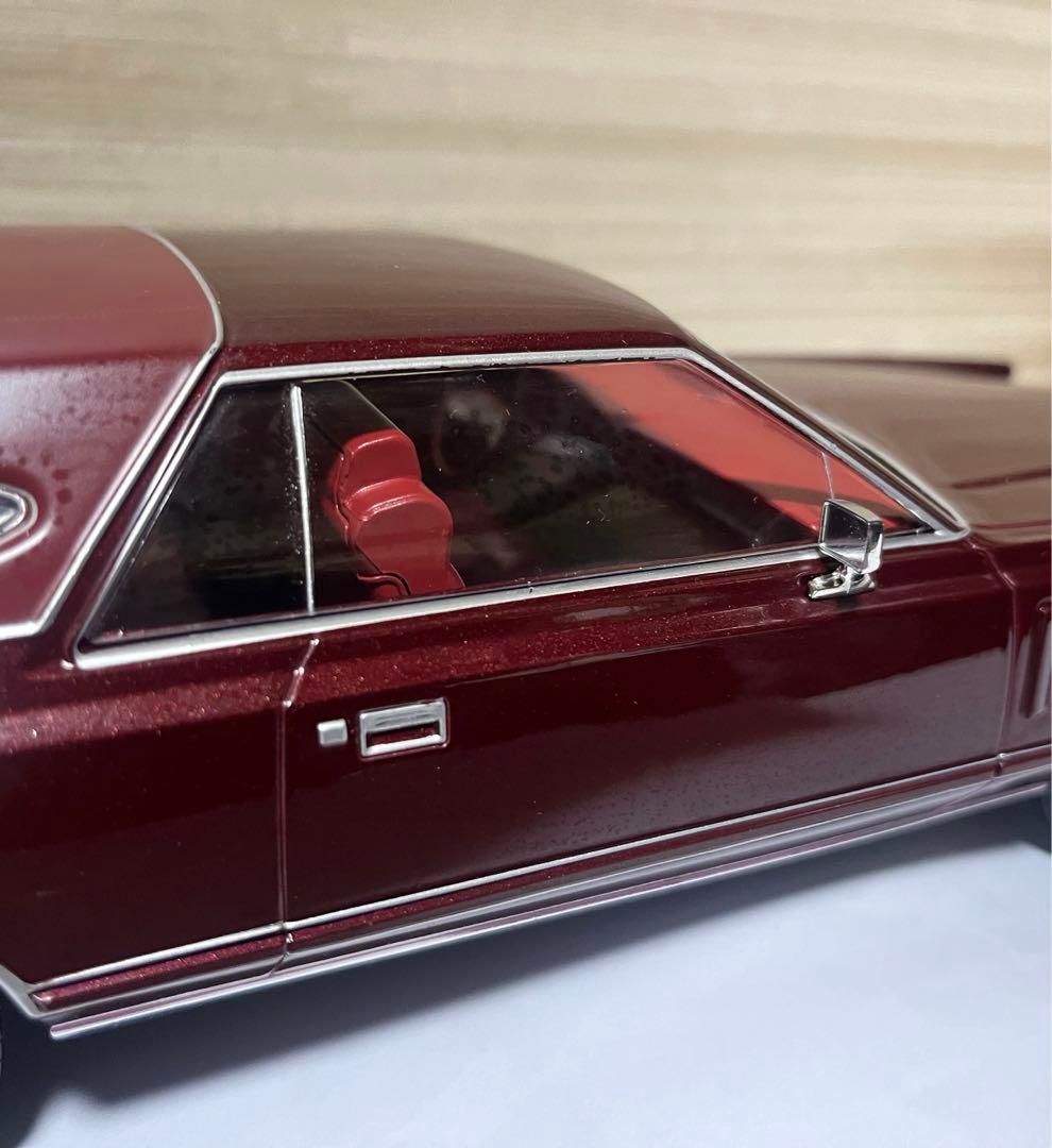 MCG 1/18 リンカーン コンチネンタル マークV