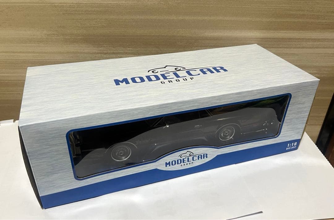 MCG 1/18 リンカーン コンチネンタル マークV