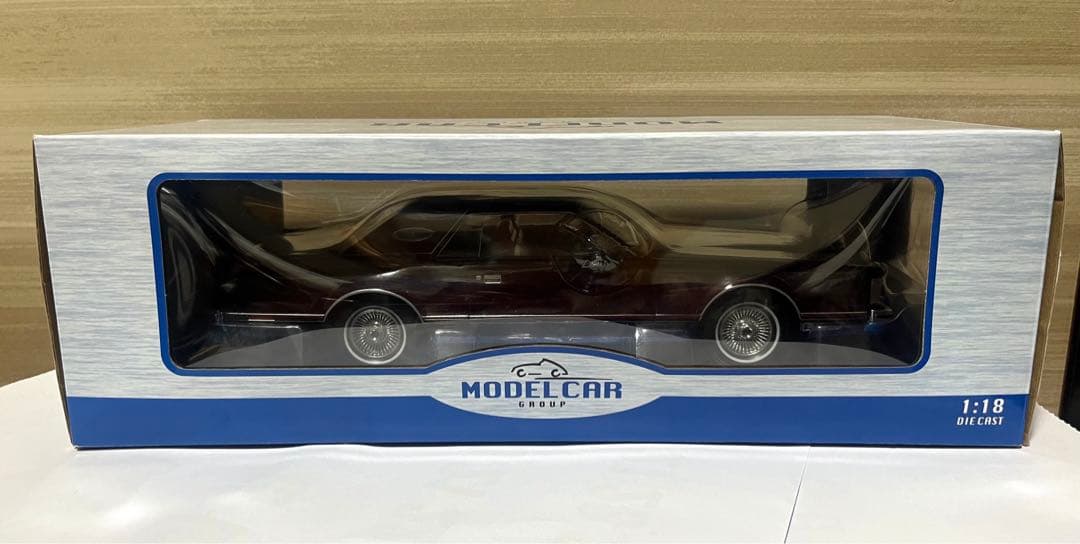 MCG 1/18 リンカーン コンチネンタル マークV