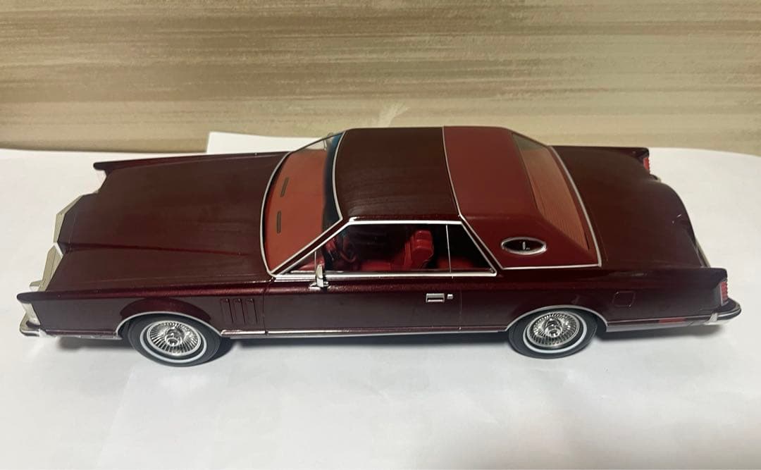 MCG 1/18 リンカーン コンチネンタル マークV