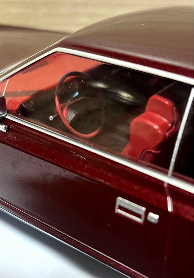 MCG 1/18 リンカーン コンチネンタル マークV