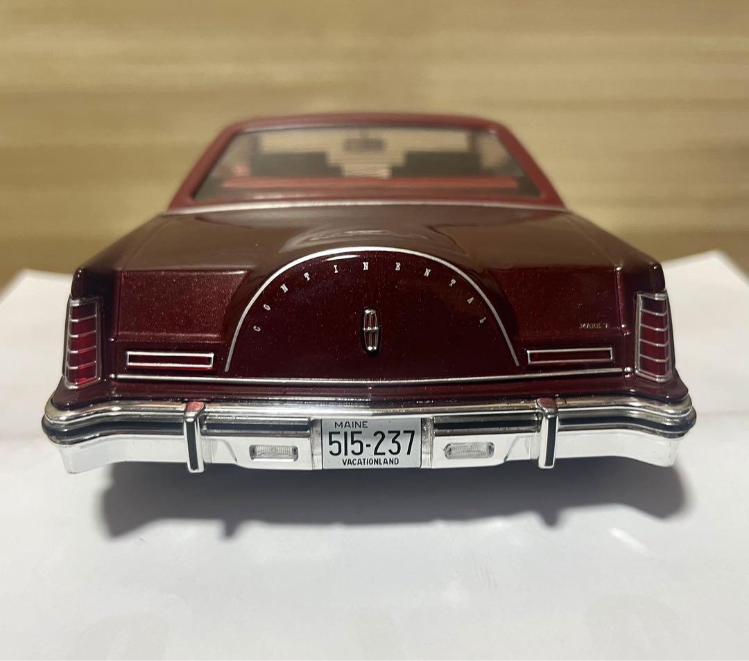 MCG 1/18 リンカーン コンチネンタル マークV