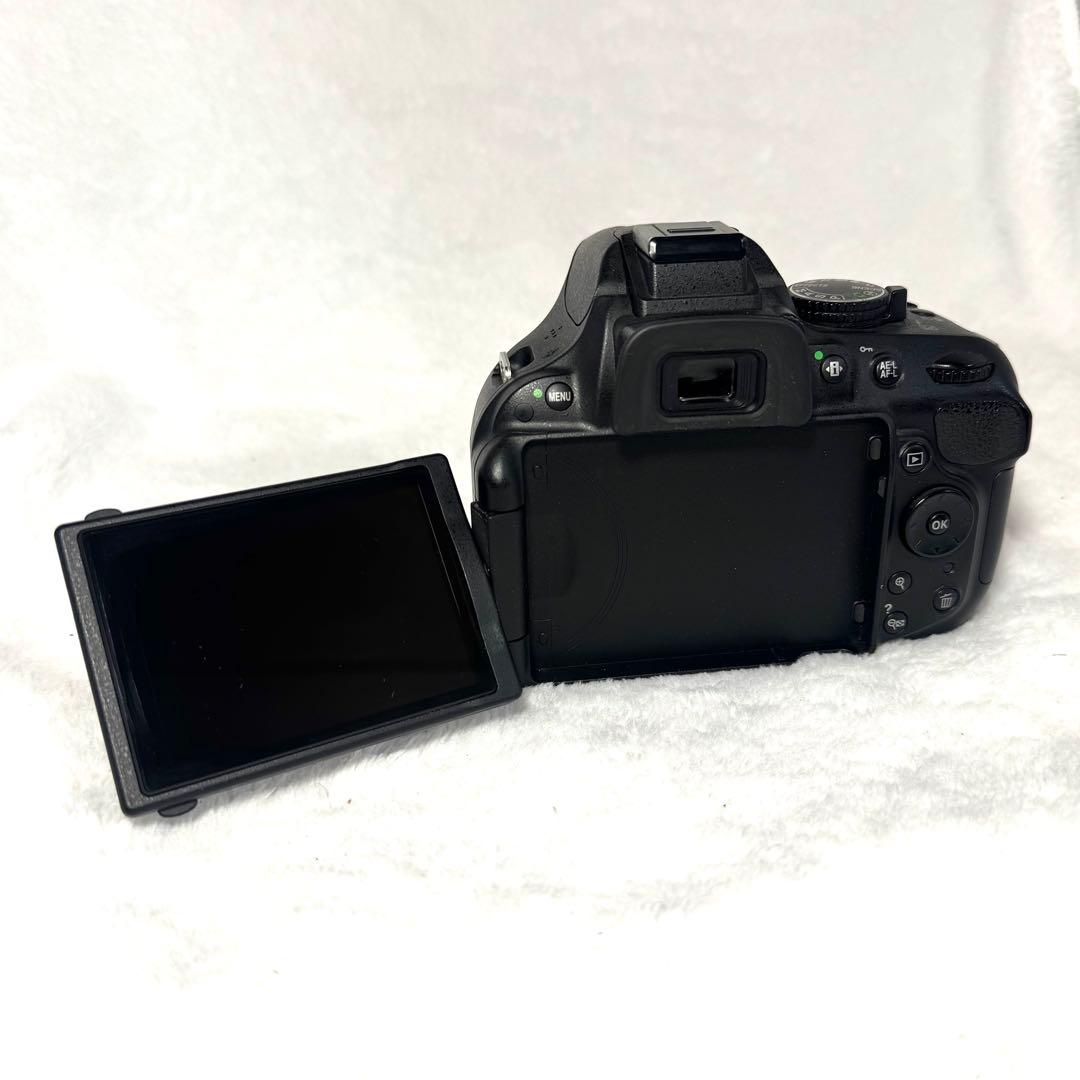 Nikon D5200、18-55mm F3.5-5.6セット　#2989