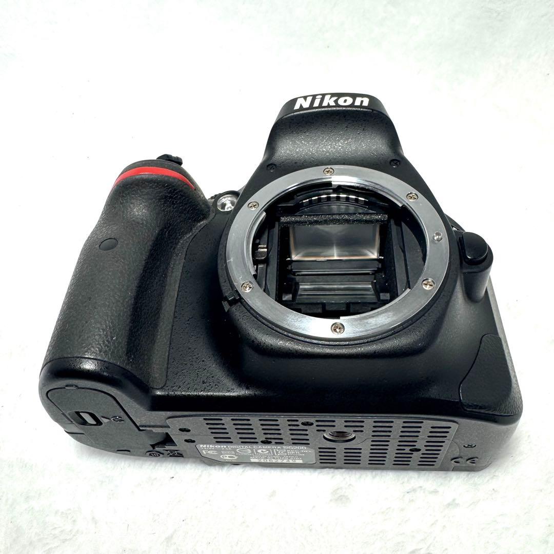 Nikon D5200、18-55mm F3.5-5.6セット　#2989